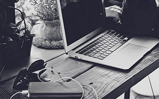 LOL赛事对电竞产业的影响：如何推动电竞发展，lol电竞的成功